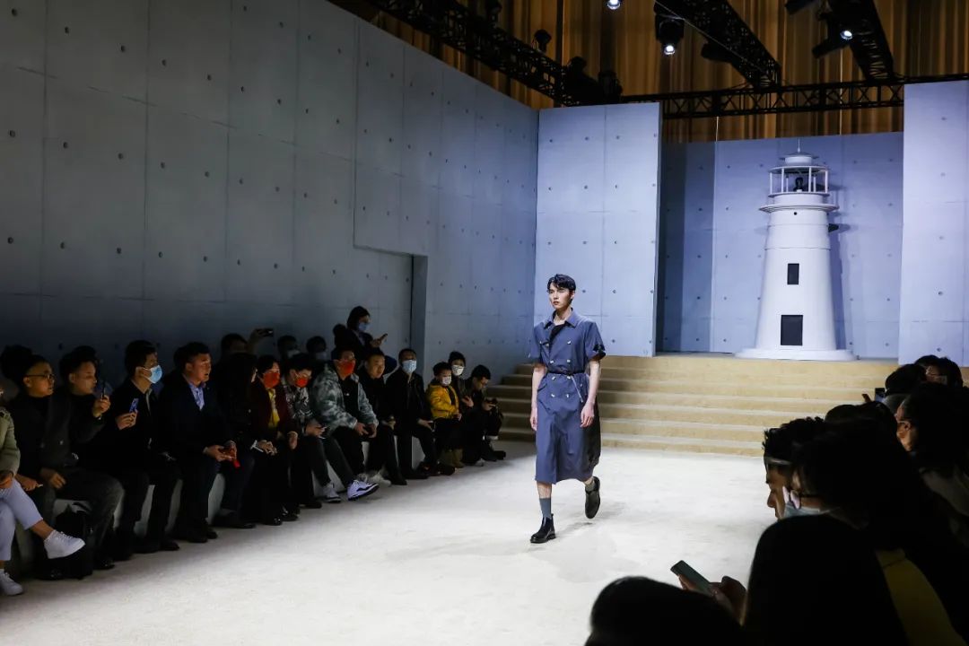  突破與自由，民族服裝定制品牌隆慶祥2023春夏新品發(fā)布會&ldquo;自由之境&rdquo;圓滿舉行