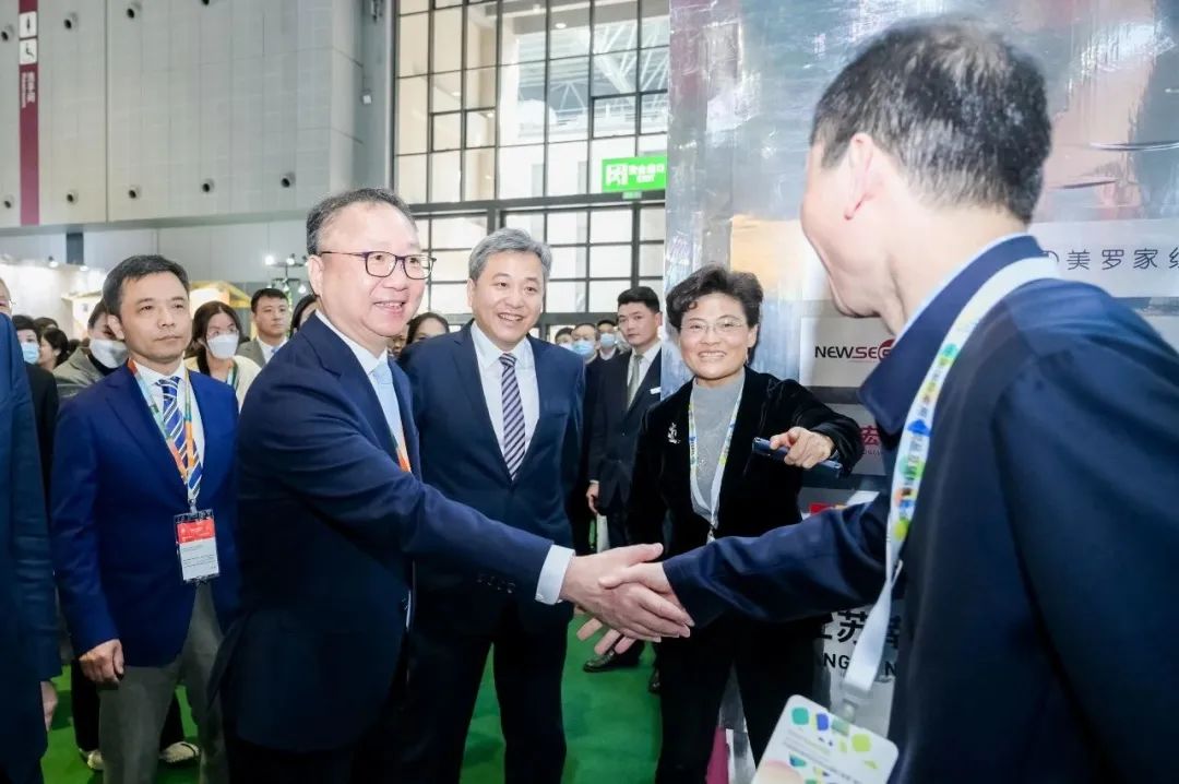 力為華夏添錦繡，織就神州好生活！2023中國紡聯(lián)春季聯(lián)展開幕式暨棉紡消費季活動啟動儀式舉行