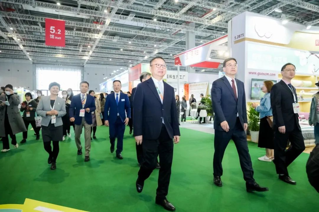 力為華夏添錦繡，織就神州好生活！2023中國紡聯(lián)春季聯(lián)展開幕式暨棉紡消費季活動啟動儀式舉行