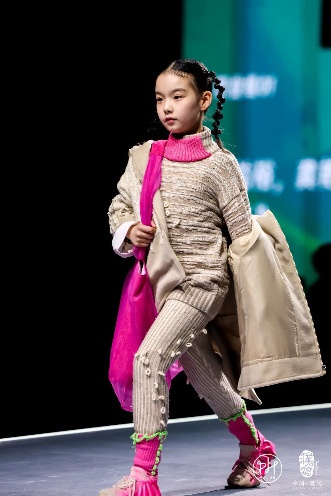 古鎮(zhèn)新時(shí)尚！第八屆&ldquo;濮院杯&rdquo;PH Value中國(guó)針織設(shè)計(jì)師大賽決賽暨頒獎(jiǎng)典禮今天舉行