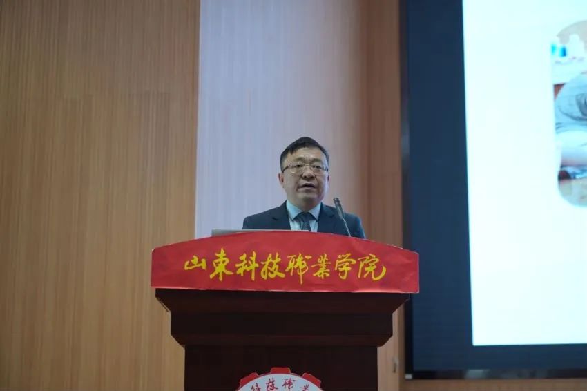 2022-2023中國校服產(chǎn)業(yè)研究中心年會在濰坊召開