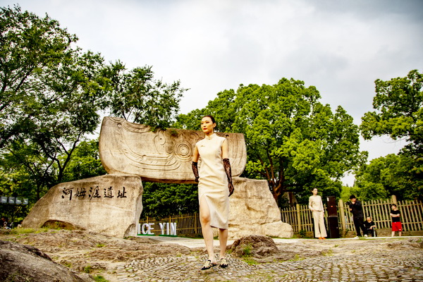 &ldquo;CHOICE YIN&rdquo;驚艷河姆渡，演繹遠(yuǎn)古文明與現(xiàn)代時(shí)尚與的對(duì)話