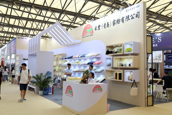 山東292家企業(yè)齊聚31屆華交會，青島家紡展團(tuán)大放異彩