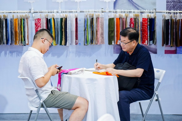 創(chuàng)新而來(lái) 向好而生 第五屆中國(guó)（紹興）紡織新材料展成功舉辦