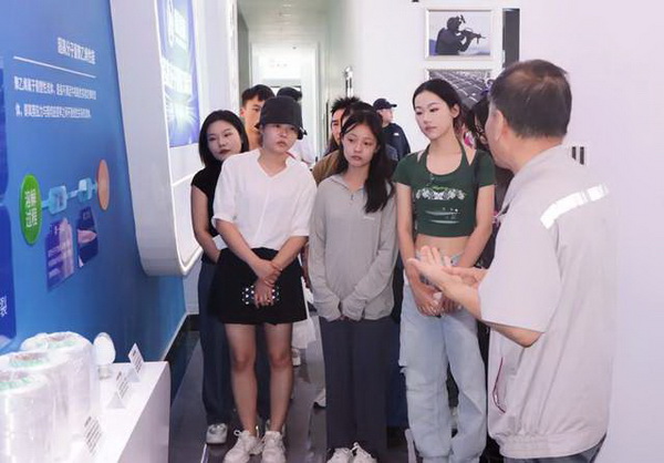 學(xué)在南山，益在長遠(yuǎn) &ldquo;南山智尚杯&rdquo;2023年中國職業(yè)裝設(shè)計大賽暨交通運(yùn)輸行業(yè)制服設(shè)計大賽大師課結(jié)課！