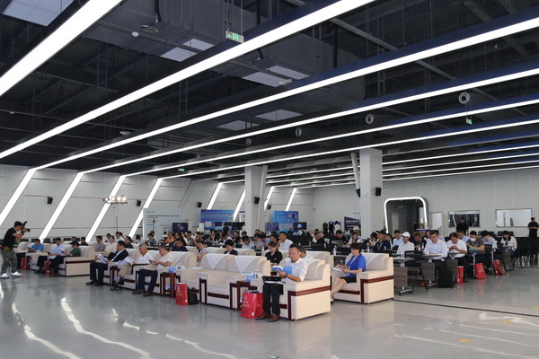 數(shù)智賦能 經(jīng)緯時(shí)尚 &mdash;&mdash;2023 青島紡織服裝產(chǎn)業(yè)大會(huì)暨中國(guó)服裝數(shù)智化轉(zhuǎn)型萬里行高峰論壇成功舉辦