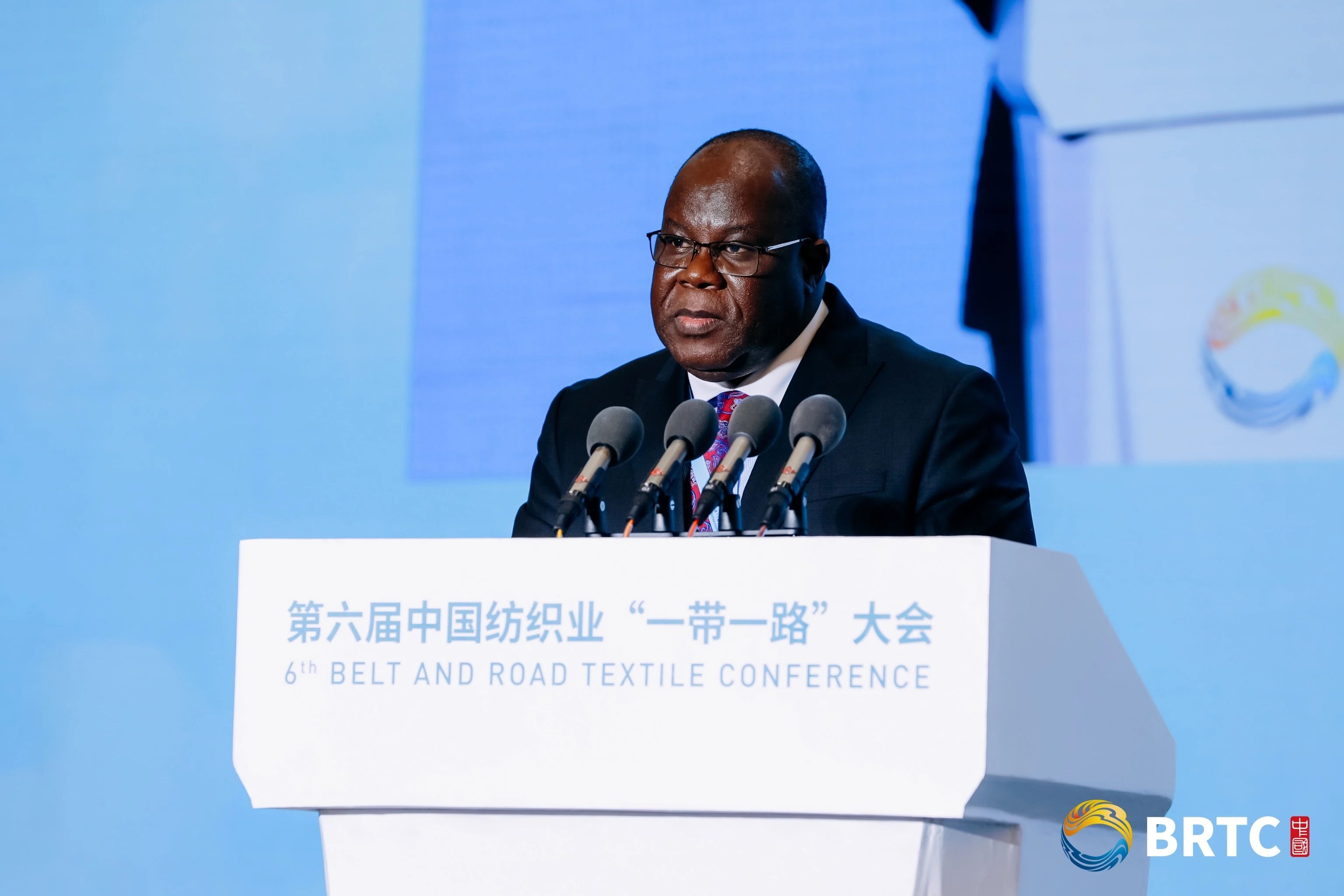 共創(chuàng)全球紡織合作新未來！第六屆中國(guó)紡織業(yè)&ldquo;一帶一路&rdquo;大會(huì)成功召開