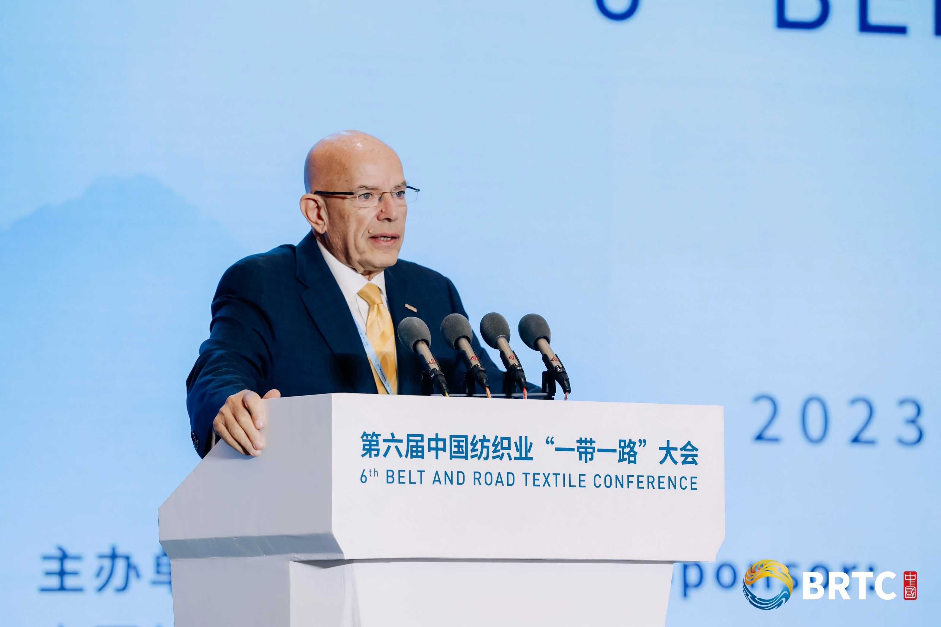 共創(chuàng)全球紡織合作新未來！第六屆中國(guó)紡織業(yè)&ldquo;一帶一路&rdquo;大會(huì)成功召開