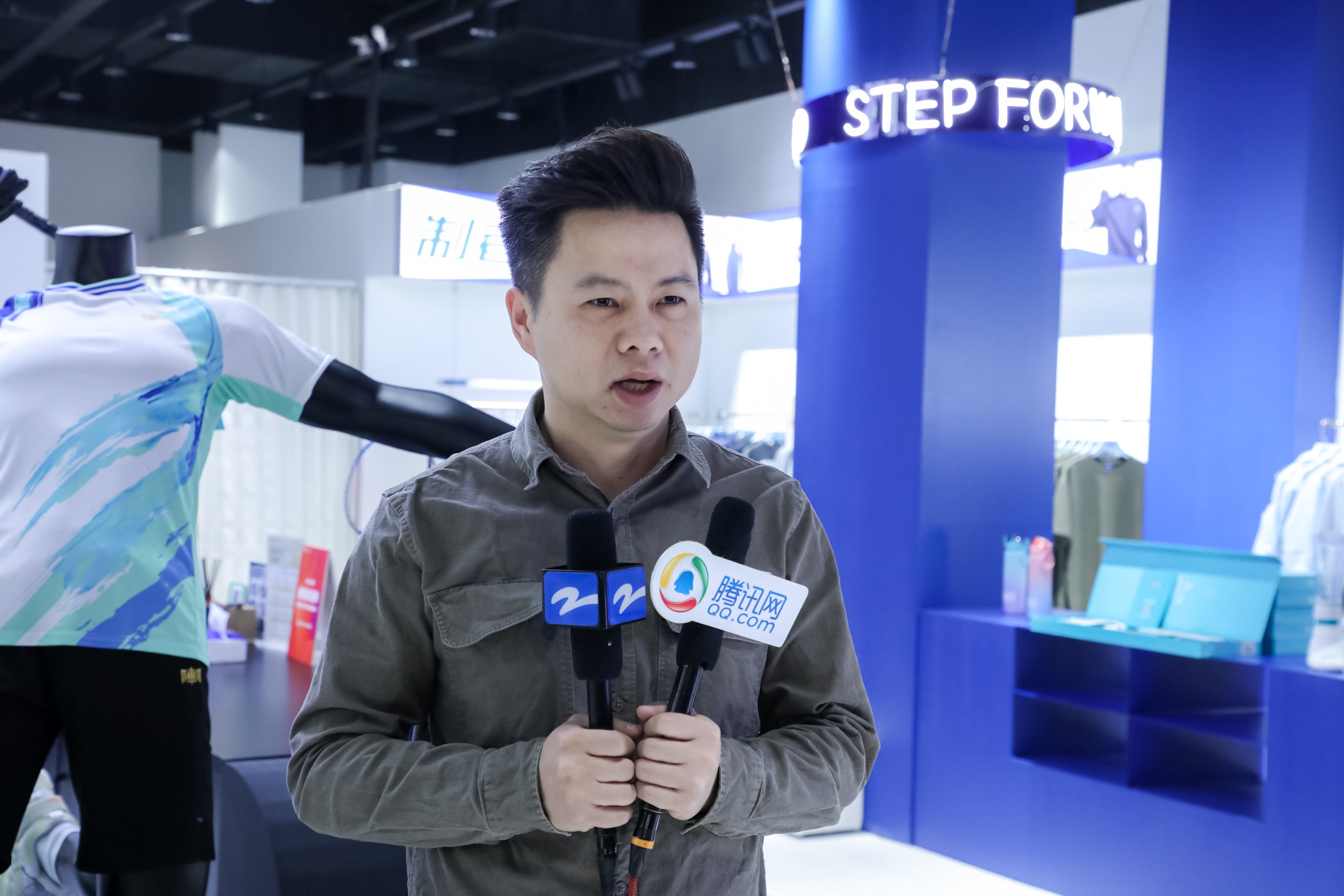 YLI外里全國首店 用運(yùn)動(dòng)與藝術(shù)帶你打破“野蠻邊界”