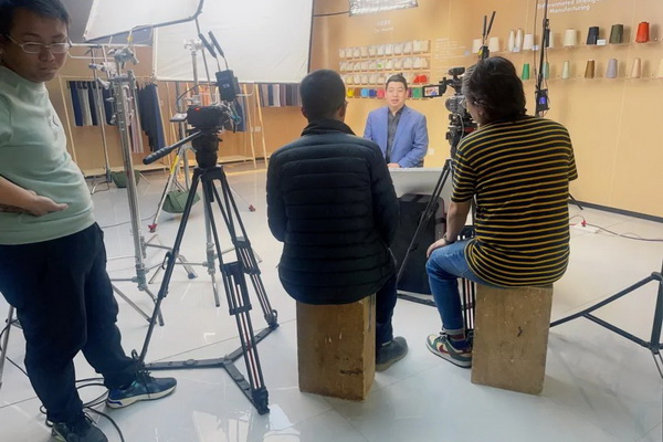 溯源優(yōu)質(zhì)紗線(xiàn)，東方甄選與德州華源雙向甄選