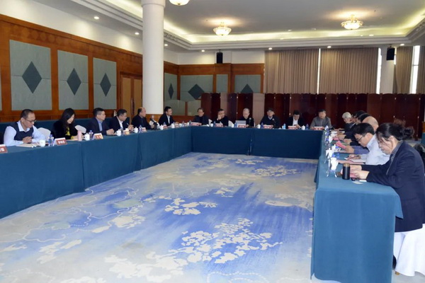 南山論劍  共謀大道--山東省紡織服裝行業(yè)協(xié)會(huì)第五屆第四次輪值會(huì)長會(huì)議在煙臺(tái)南山召開