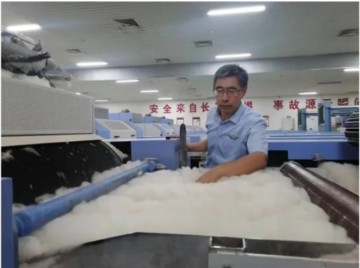 傳承與創(chuàng)新--記&ldquo;中國(guó)紡織大工匠&rdquo;東佳集團(tuán)紀(jì)合聚總工程師