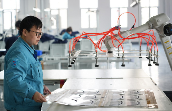 際華3502著力打造&ldquo;成本領(lǐng)先、效益領(lǐng)先&rdquo;的專業(yè)化生產(chǎn)基地