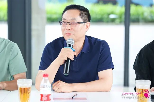 中國(guó)流行面料如何煥新當(dāng)代設(shè)計(jì)？聯(lián)動(dòng)雅瑩集團(tuán)，這場(chǎng)評(píng)審會(huì)為好創(chuàng)意持續(xù)加碼