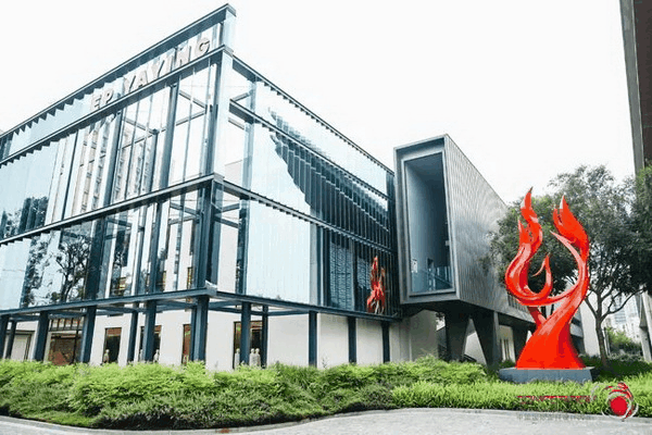 中國(guó)流行面料如何煥新當(dāng)代設(shè)計(jì)？聯(lián)動(dòng)雅瑩集團(tuán)，這場(chǎng)評(píng)審會(huì)為好創(chuàng)意持續(xù)加碼