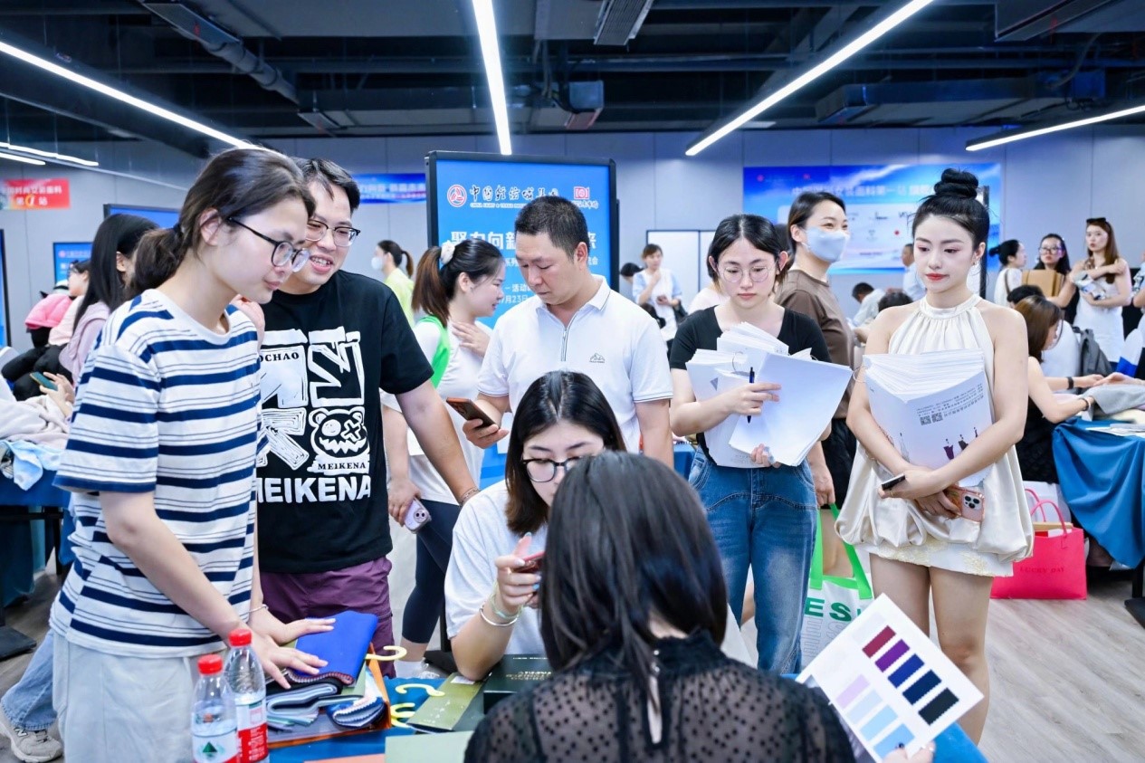 向世界問(wèn)好！&ldquo;中國(guó)時(shí)尚女裝面料第一站&rdquo;榮耀啟航