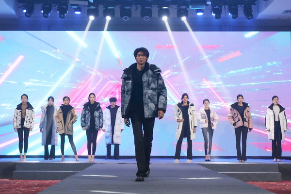 暢&ldquo;聊&rdquo;棉絨情、&ldquo;鏈&rdquo;接新征程，首屆山東&middot;聊城紡織服裝高質(zhì)量發(fā)展大會暨棉絨服供應鏈對接會成功舉辦