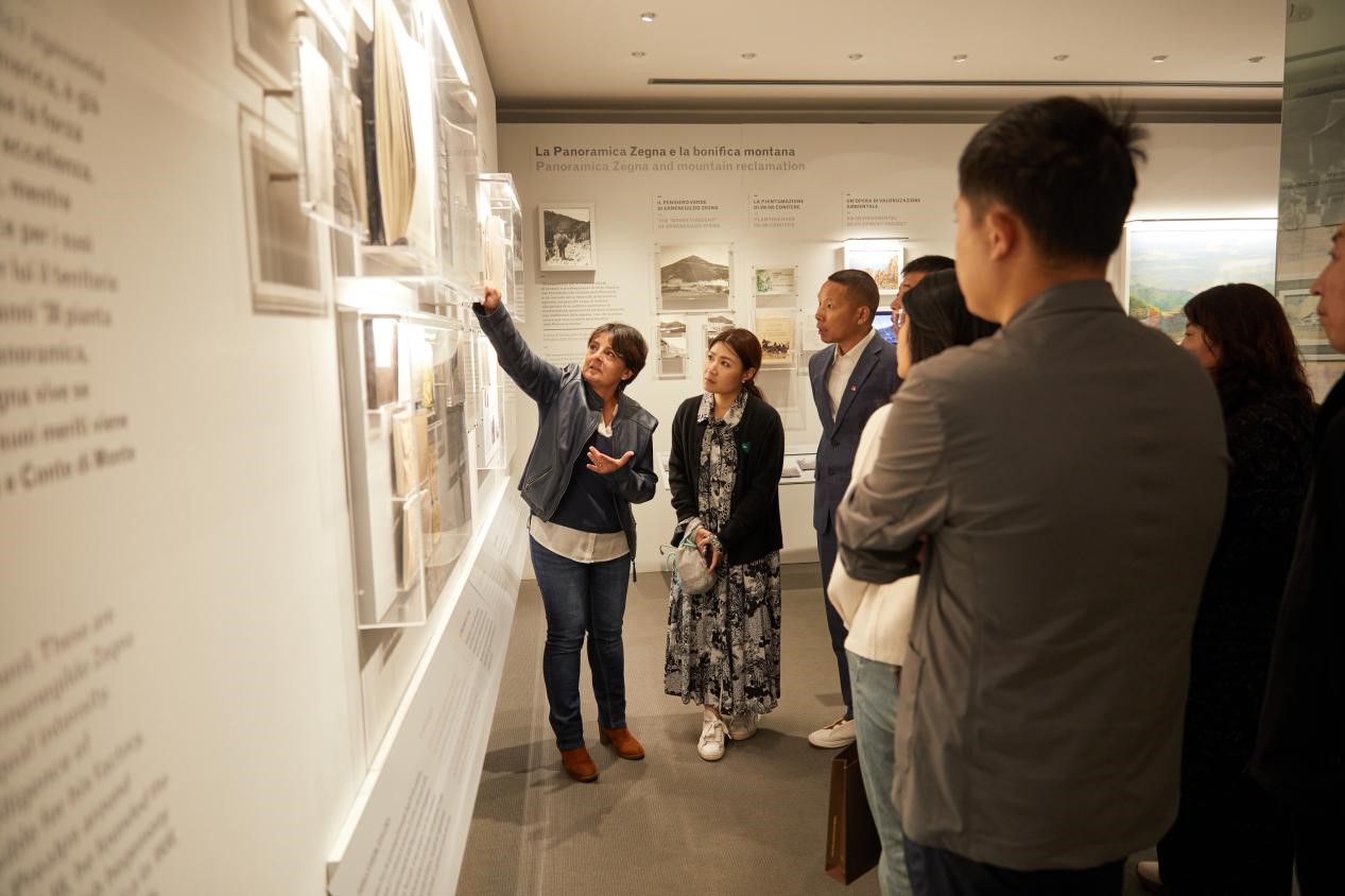 從中國黃河之濱到世界時尚之都：鄂爾多斯市羊絨在巴黎和米蘭大放異彩