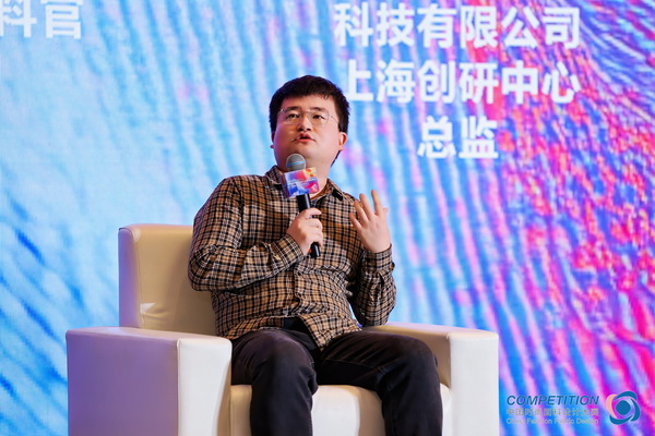 新質(zhì)驅(qū)動，智匯時尚！探索面料設(shè)計中的創(chuàng)新密碼