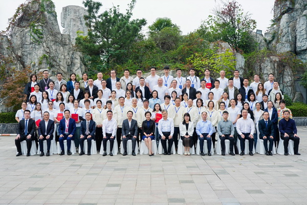 全國(guó)決賽成功舉辦！2024紡織面料設(shè)計(jì)師職業(yè)技能競(jìng)賽推動(dòng)創(chuàng)意人才培養(yǎng)