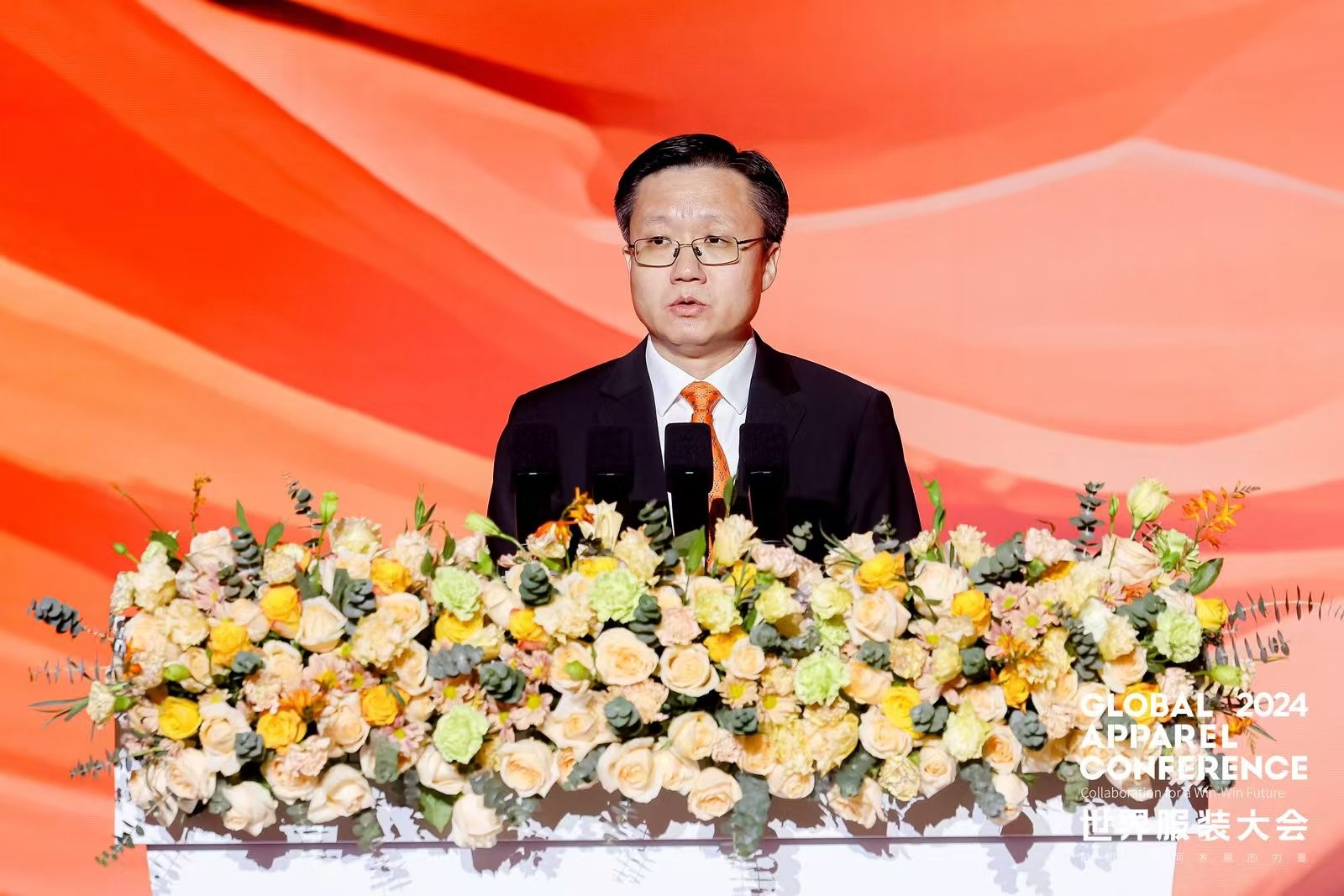 &ldquo;融和&rdquo;20個國家和地區(qū)服裝精英，2024世界服裝大會在東莞虎門開幕