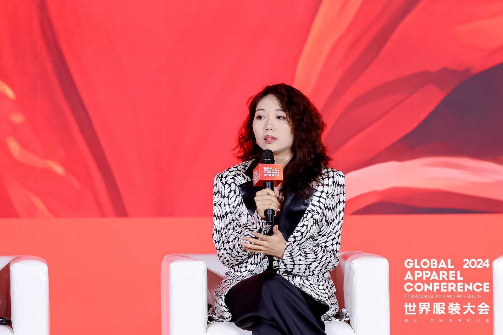 &ldquo;融和&rdquo;20個國家和地區(qū)服裝精英，2024世界服裝大會在東莞虎門開幕