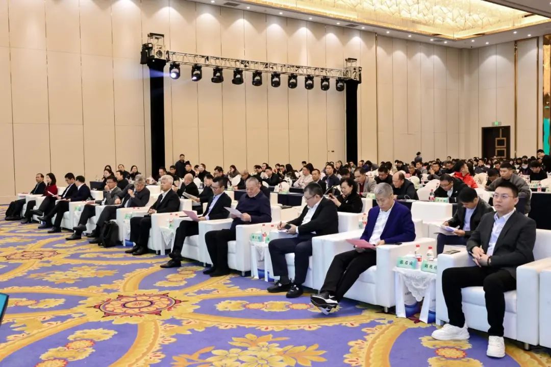 &ldquo;數(shù)實(shí)融合&nbsp; 織造未來&rdquo;--第一屆中國紡織行業(yè)數(shù)字化轉(zhuǎn)型大會(huì)在紹興柯橋舉行