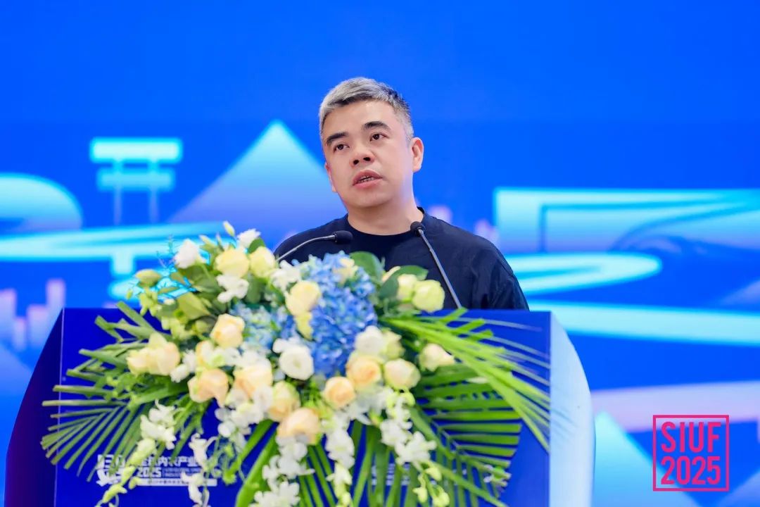 內(nèi)衣產(chǎn)業(yè)聚智深圳，共繪&ldquo;智尚&rdquo; 新篇｜2025中國內(nèi)衣文化周暨第三屆U30全球內(nèi)衣產(chǎn)業(yè)峰會圓滿落幕