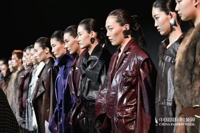 胡瑩瑩的精神內(nèi)核&ldquo;ARTEMIS&middot;自由悅己&rdquo;  設計師品牌Y2FREEDOM秋冬系列北京綻放