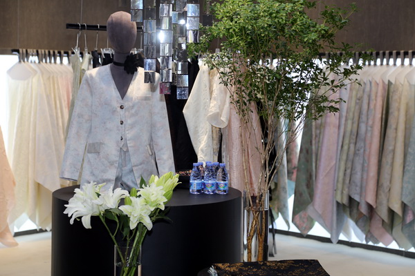 潮涌鵬城，開啟時(shí)尚 &ldquo;超鏈接&rdquo;丨第30屆FASHION SOURCE時(shí)尚之源深圳展、AW25深圳原創(chuàng)時(shí)裝周盛大啟幕