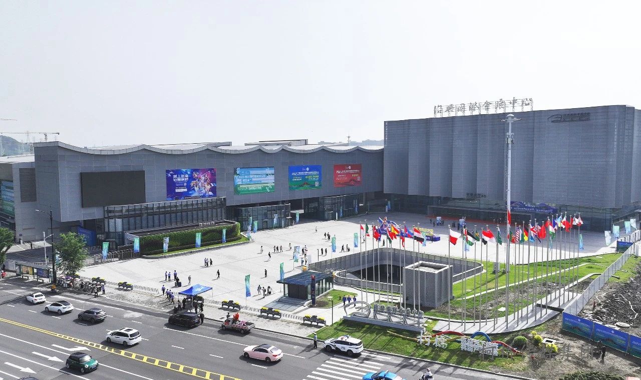 新形勢(shì)、新機(jī)遇，2025柯橋春季國(guó)際紡博會(huì)拉開帷幕，全方位展示中國(guó)紡織發(fā)展的強(qiáng)韌