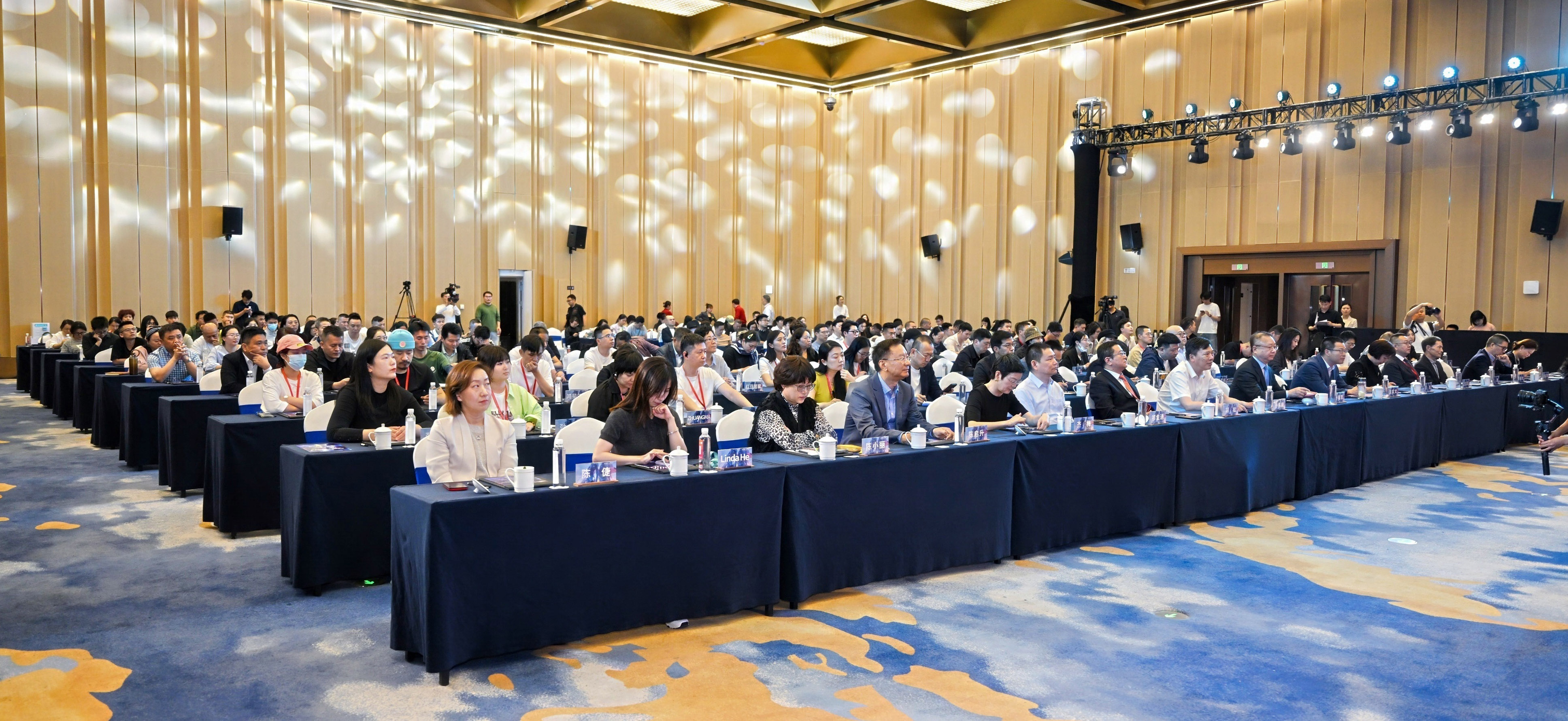 內(nèi)外兼修，柯橋這場活動描繪中國紡織品牌的創(chuàng)新發(fā)展路徑