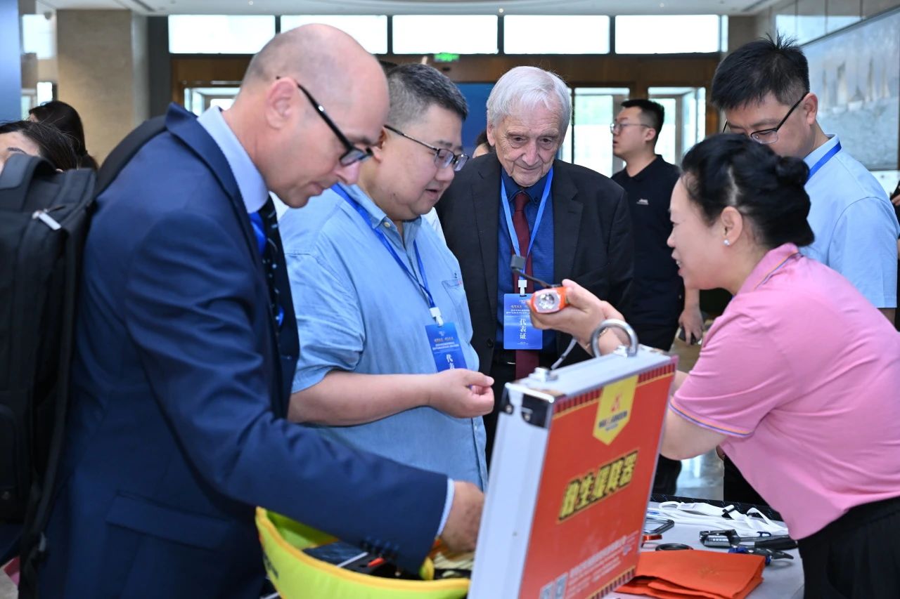 &ldquo;繩智深藍(lán)，網(wǎng)啟未來&rdquo;--2025年第五屆國際繩網(wǎng)大會在青島召開