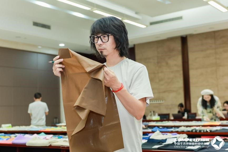 2800款面料&ldquo;綠動時尚&rdquo;，2025第八屆中國生態(tài)環(huán)保面料設計大賽評審會在盛澤舉辦！