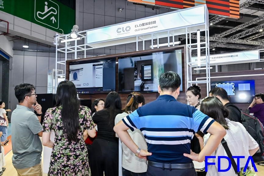 從數(shù)據(jù)決策到虛擬織布，數(shù)字時(shí)尚創(chuàng)新空間貫通紡織全鏈數(shù)智升級(jí)！