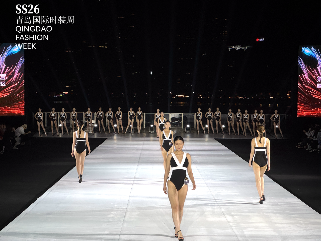 潮涌浮山灣畔 時(shí)尚綺夢啟航--2025中國（青島）國際時(shí)裝周盛大啟幕！