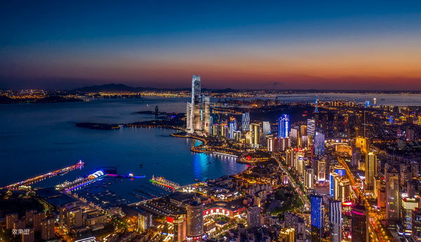 亞洲風(fēng)尚先行者 共繪"INSPO"新篇章--第24屆中國（青島）時(shí)裝周&middot;時(shí)尚亞洲潮流藝術(shù)節(jié)開幕