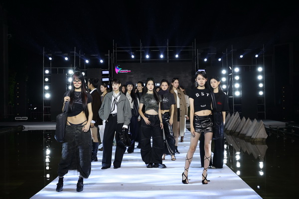 &ldquo;華秀&rdquo;璀璨，紡織谷變身老城區(qū)時尚秀場