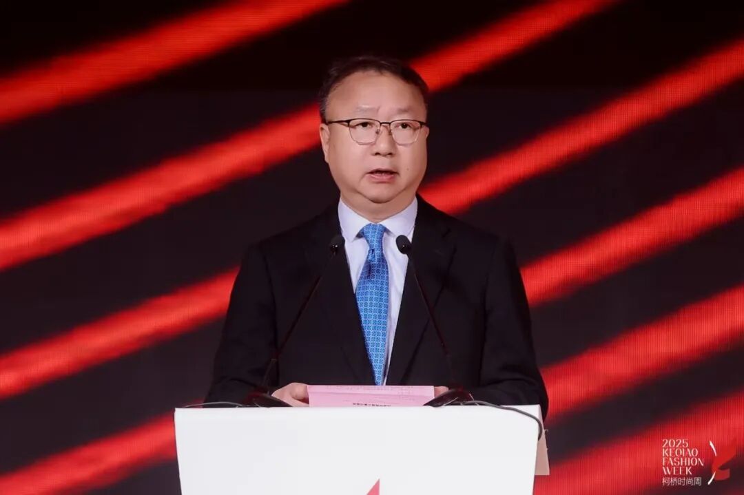 2025柯橋時(shí)尚周（秋季）啟幕！十年織夢(mèng)，時(shí)尚共鳴&ldquo;洄響&rdquo;千年紡都