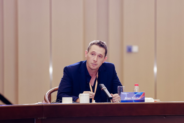 開放競合 共鏈未來--2025知名企業(yè)家圓桌會議擘畫紡織產業(yè)新格局