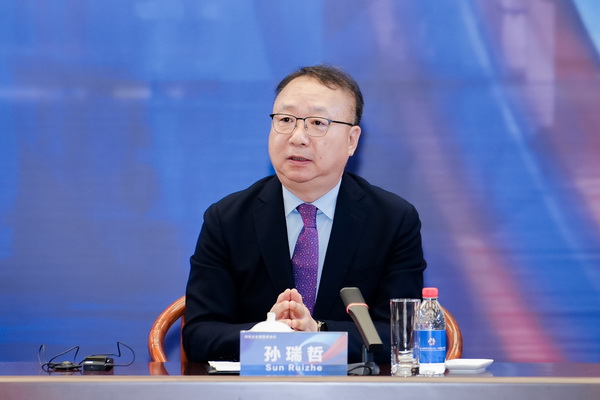 開放競合 共鏈未來--2025知名企業(yè)家圓桌會議擘畫紡織產業(yè)新格局