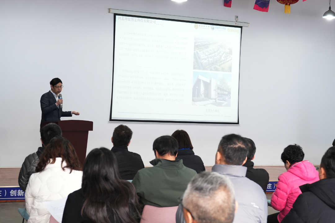 [太陽]驚蟄已到，記得吃梨。&ldquo;梨&rdquo;諧音&ldquo;離&rdquo;，寓意疾病遠離、災禍遠離、不順遠離，保佑自己和家人一整年平平安安、健健康康。