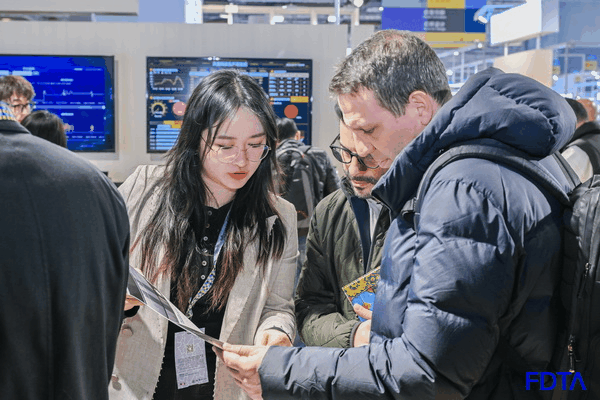 &ldquo;AI+紡織&rdquo;破局轉(zhuǎn)型痛點！數(shù)字時尚創(chuàng)新空間匯聚全鏈路數(shù)智新科技