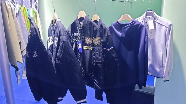 功能科技&ldquo;刷屏&rdquo;海博會(huì)！FabricsChina時(shí)尚與科技創(chuàng)新產(chǎn)品在石獅發(fā)布