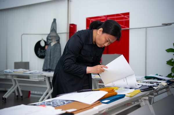 以人才培育為行業(yè)注入持久驅(qū)動力！第十一屆十佳紡織面料設(shè)計師評審會于柯橋舉行